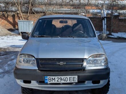 Серый Шевроле Нива, объемом двигателя 1.7 л и пробегом 125 тыс. км за 3153 $, фото 1 на Automoto.ua