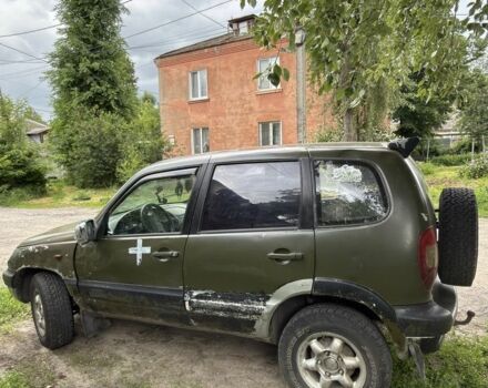 Серый Шевроле Нива, объемом двигателя 0 л и пробегом 200 тыс. км за 1500 $, фото 1 на Automoto.ua