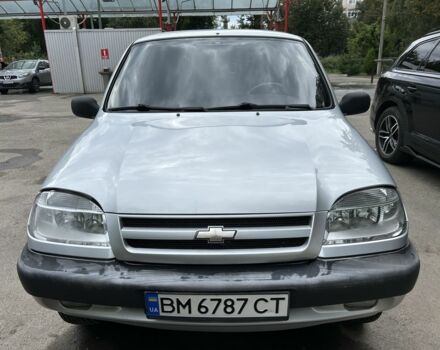 Сірий Шевроле Нива, об'ємом двигуна 1.7 л та пробігом 83 тис. км за 5500 $, фото 1 на Automoto.ua