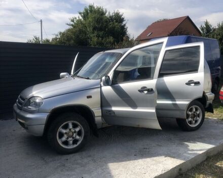 Сірий Шевроле Нива, об'ємом двигуна 1.7 л та пробігом 3 тис. км за 2500 $, фото 1 на Automoto.ua