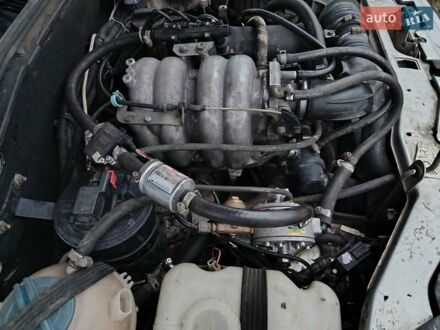 Серый Шевроле Нива, объемом двигателя 1.69 л и пробегом 261 тыс. км за 4000 $, фото 1 на Automoto.ua