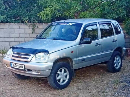 Шевроле Нива 2006 в Николаеве на Automoto.ua Серый Шевроле Нива, объемом двигателя 1.7 л и пробегом 261 тыс. км за 2700 $, фото 1 на Automoto.ua