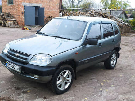 Шевроле Нива 2006 в Кролевце на Automoto.ua Серый Шевроле Нива, объемом двигателя 1.7 л и пробегом 154 тыс. км за 5200 $, фото 1 на Automoto.ua