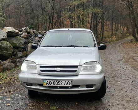 Сірий Шевроле Нива, об'ємом двигуна 1.6 л та пробігом 465 тис. км за 2850 $, фото 1 на Automoto.ua