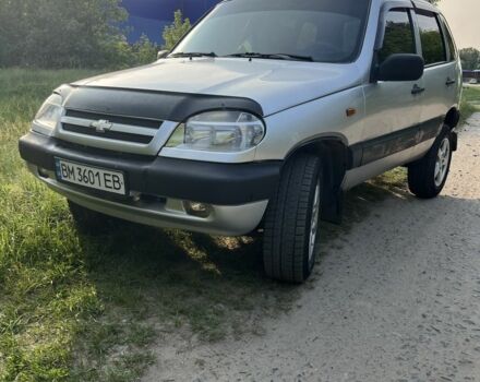 Серый Шевроле Нива, объемом двигателя 1.7 л и пробегом 247 тыс. км за 3500 $, фото 1 на Automoto.ua