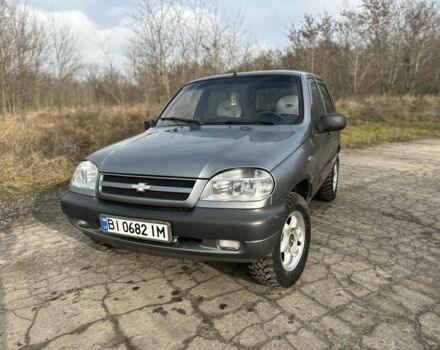 Серый Шевроле Нива, объемом двигателя 1.7 л и пробегом 263 тыс. км за 4100 $, фото 1 на Automoto.ua