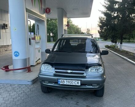 Серый Шевроле Нива, объемом двигателя 1.7 л и пробегом 215 тыс. км за 3413 $, фото 1 на Automoto.ua