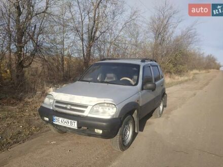 Шевроле Нива 2007 в Николаеве на Automoto.ua Серый Шевроле Нива, объемом двигателя 1.69 л и пробегом 147 тыс. км за 4099 $, фото 1 на Automoto.ua
