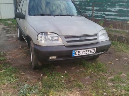 Серый Шевроле Нива, объемом двигателя 1.69 л и пробегом 1 тыс. км за 3200 $, фото 1 на Automoto.ua