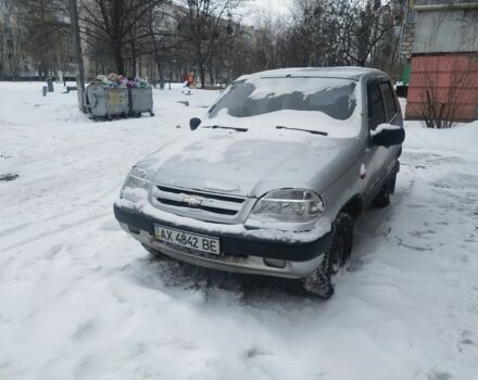 Серый Шевроле Нива, объемом двигателя 1.7 л и пробегом 192 тыс. км за 2750 $, фото 1 на Automoto.ua
