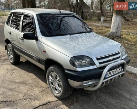 Серый Шевроле Нива, объемом двигателя 1.7 л и пробегом 126 тыс. км за 4100 $, фото 1 на Automoto.ua