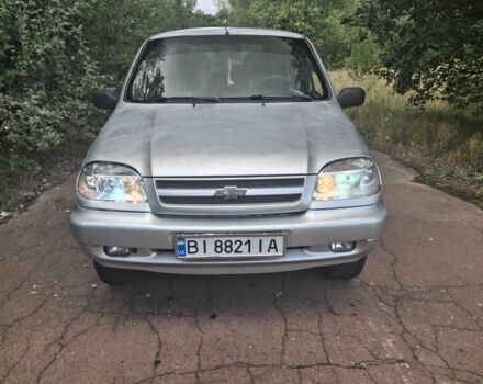 Сірий Шевроле Нива, об'ємом двигуна 1.7 л та пробігом 3 тис. км за 3300 $, фото 1 на Automoto.ua