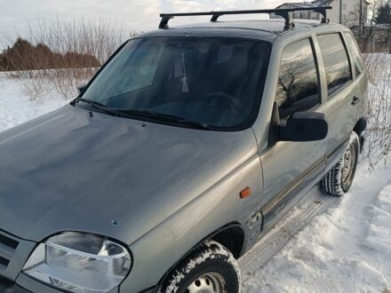 Шевроле Нива 2008 в Львове на Automoto.ua Серый Шевроле Нива, объемом двигателя 0 л и пробегом 140 тыс. км за 3500 $, фото 1 на Automoto.ua
