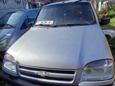 Серый Шевроле Нива, объемом двигателя 0 л и пробегом 163 тыс. км за 950 $, фото 1 на Automoto.ua