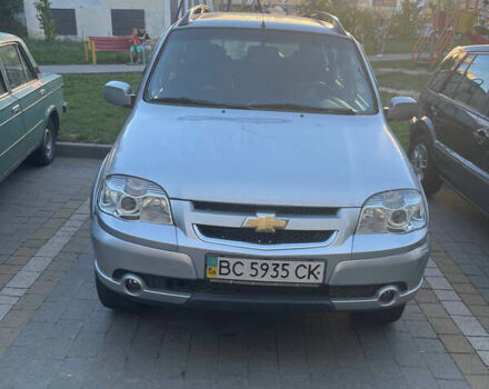 Серый Шевроле Нива, объемом двигателя 0 л и пробегом 59 тыс. км за 6500 $, фото 1 на Automoto.ua