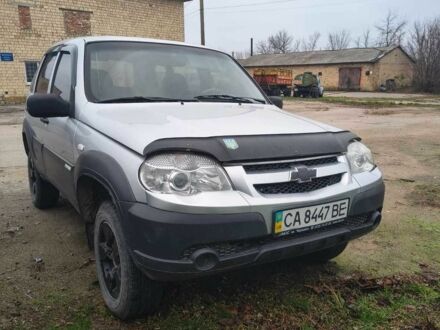 Серый Шевроле Нива, объемом двигателя 1.7 л и пробегом 5 тыс. км за 1954 $, фото 1 на Automoto.ua