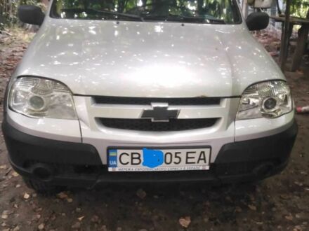 Шевроле Нива 2012 в Чернигове на Automoto.ua Серый Шевроле Нива, объемом двигателя 0 л и пробегом 200 тыс. км за 5200 $, фото 1 на Automoto.ua