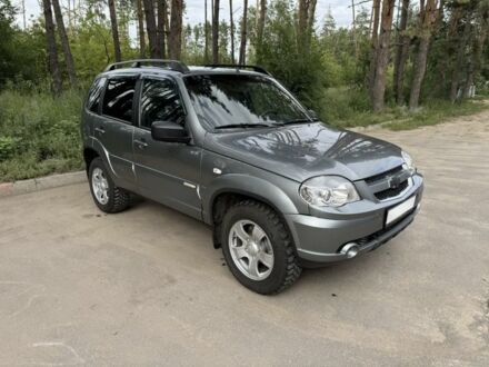 Шевроле Нива 2012 в Херсоне на Automoto.ua Серый Шевроле Нива, объемом двигателя 0 л и пробегом 178 тыс. км за 3700 $, фото 1 на Automoto.ua