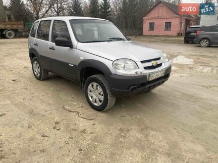 Шевроле Нива 2013 в Тернополе на Automoto.ua Серый Шевроле Нива, объемом двигателя 1.69 л и пробегом 160 тыс. км за 4500 $, фото 1 на Automoto.ua
