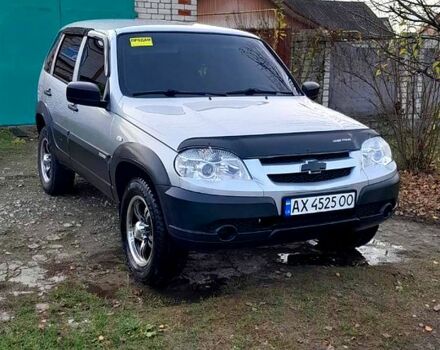 Сірий Шевроле Нива, об'ємом двигуна 1.7 л та пробігом 0 тис. км за 6000 $, фото 1 на Automoto.ua
