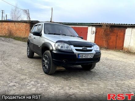 Шевроле Нива 2015 в Тульчине на Automoto.ua Серый Шевроле Нива, объемом двигателя 1.7 л и пробегом 347 тыс. км за 4600 $, фото 1 на Automoto.ua