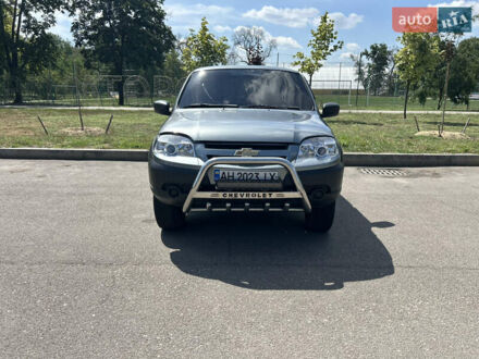 Шевроле Нива 2015 в Краматорске на Automoto.ua Серый Шевроле Нива, объемом двигателя 1.69 л и пробегом 118 тыс. км за 5700 $, фото 1 на Automoto.ua