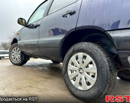 Синий Шевроле Нива, объемом двигателя 1.7 л и пробегом 170 тыс. км за 2450 $, фото 3 на Automoto.ua