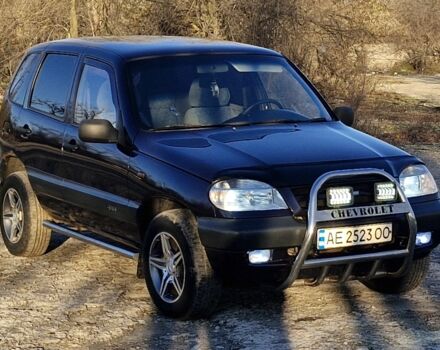 Синій Шевроле Нива, об'ємом двигуна 1.7 л та пробігом 145 тис. км за 3500 $, фото 3 на Automoto.ua