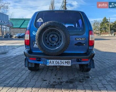 Синий Шевроле Нива, объемом двигателя 1.7 л и пробегом 244 тыс. км за 2300 $, фото 7 на Automoto.ua