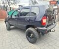 Синий Шевроле Нива, объемом двигателя 1.69 л и пробегом 180 тыс. км за 3500 $, фото 4 на Automoto.ua