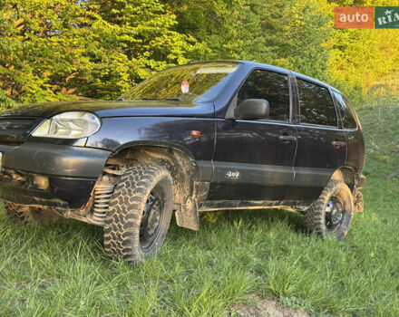 Синій Шевроле Нива, об'ємом двигуна 1.7 л та пробігом 200 тис. км за 3400 $, фото 1 на Automoto.ua