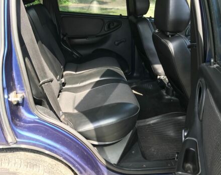 Синий Шевроле Нива, объемом двигателя 1.7 л и пробегом 35 тыс. км за 5000 $, фото 4 на Automoto.ua