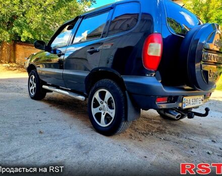 Синий Шевроле Нива, объемом двигателя 1.7 л и пробегом 282 тыс. км за 3999 $, фото 5 на Automoto.ua