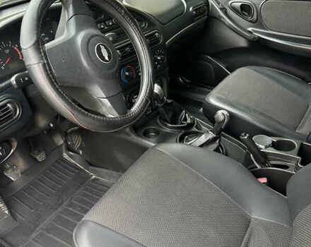 Шевроле Нива 2010 у Чернівцях на Automoto.ua Синій Шевроле Нива, об'ємом двигуна 1.69 л та пробігом 146 тис. км за 4800 $, фото 12 на Automoto.ua