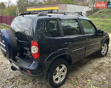 Шевроле Нива 2010 у Чернівцях на Automoto.ua Синій Шевроле Нива, об'ємом двигуна 1.69 л та пробігом 146 тис. км за 4800 $, фото 6 на Automoto.ua
