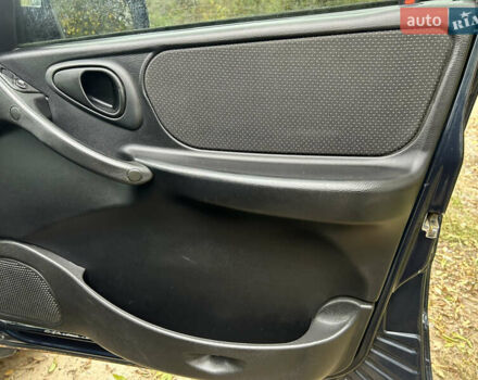 Шевроле Нива 2010 у Чернівцях на Automoto.ua Синій Шевроле Нива, об'ємом двигуна 1.69 л та пробігом 146 тис. км за 4800 $, фото 11 на Automoto.ua