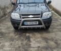 Синий Шевроле Нива, объемом двигателя 1.69 л и пробегом 90 тыс. км за 8800 $, фото 1 на Automoto.ua