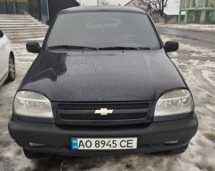 Синий Шевроле Нива, объемом двигателя 1.7 л и пробегом 218 тыс. км за 3200 $, фото 1 на Automoto.ua