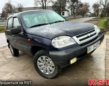 Синий Шевроле Нива, объемом двигателя 1.7 л и пробегом 170 тыс. км за 2450 $, фото 1 на Automoto.ua