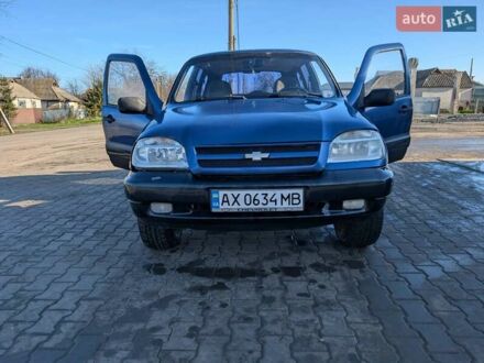 Синий Шевроле Нива, объемом двигателя 1.7 л и пробегом 244 тыс. км за 2300 $, фото 1 на Automoto.ua