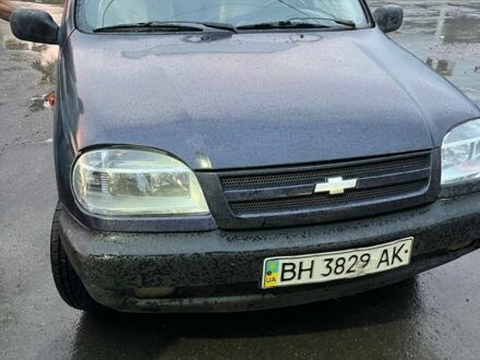 Синій Шевроле Нива, об'ємом двигуна 1.7 л та пробігом 217 тис. км за 2800 $, фото 1 на Automoto.ua