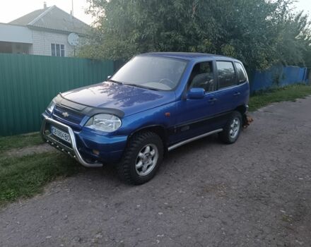 Синій Шевроле Нива, об'ємом двигуна 1.7 л та пробігом 250 тис. км за 2700 $, фото 1 на Automoto.ua