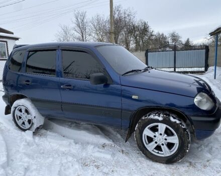 Синий Шевроле Нива, объемом двигателя 0 л и пробегом 170 тыс. км за 4500 $, фото 1 на Automoto.ua