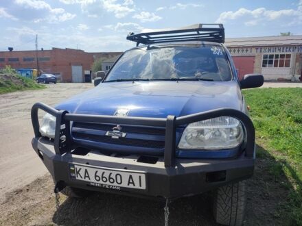 Шевроле Нива 2007 у Сумах на Automoto.ua Синій Шевроле Нива, об'ємом двигуна 1.7 л та пробігом 261 тис. км за 3800 $, фото 1 на Automoto.ua