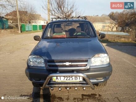 Синий Шевроле Нива, объемом двигателя 1.7 л и пробегом 91 тыс. км за 4800 $, фото 1 на Automoto.ua