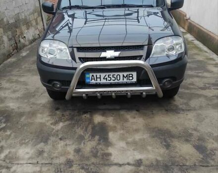 Синий Шевроле Нива, объемом двигателя 1.69 л и пробегом 90 тыс. км за 8800 $, фото 1 на Automoto.ua