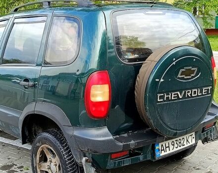 Зеленый Шевроле Нива, объемом двигателя 1.7 л и пробегом 165 тыс. км за 3200 $, фото 2 на Automoto.ua
