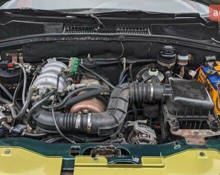 Зеленый Шевроле Нива, объемом двигателя 1.7 л и пробегом 315 тыс. км за 4500 $, фото 7 на Automoto.ua