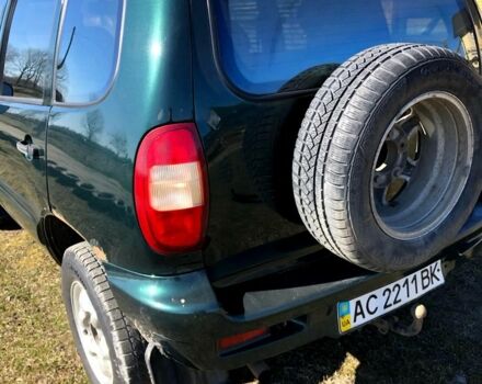 Зелений Шевроле Нива, об'ємом двигуна 1.7 л та пробігом 420 тис. км за 3700 $, фото 3 на Automoto.ua