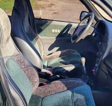 Зелений Шевроле Нива, об'ємом двигуна 1.69 л та пробігом 116 тис. км за 4600 $, фото 6 на Automoto.ua